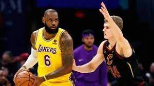Fuerte ráfaga de LeBron ayuda a ganar a Los Ángeles Lakers